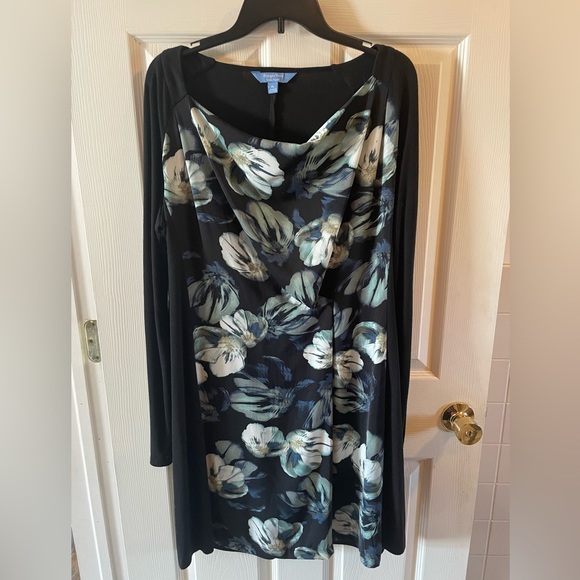 Simply Vera Vera Wang Dresses & Skirts - Simply Vera-Vera Wang long sleeve, above the knee length dress, size XL